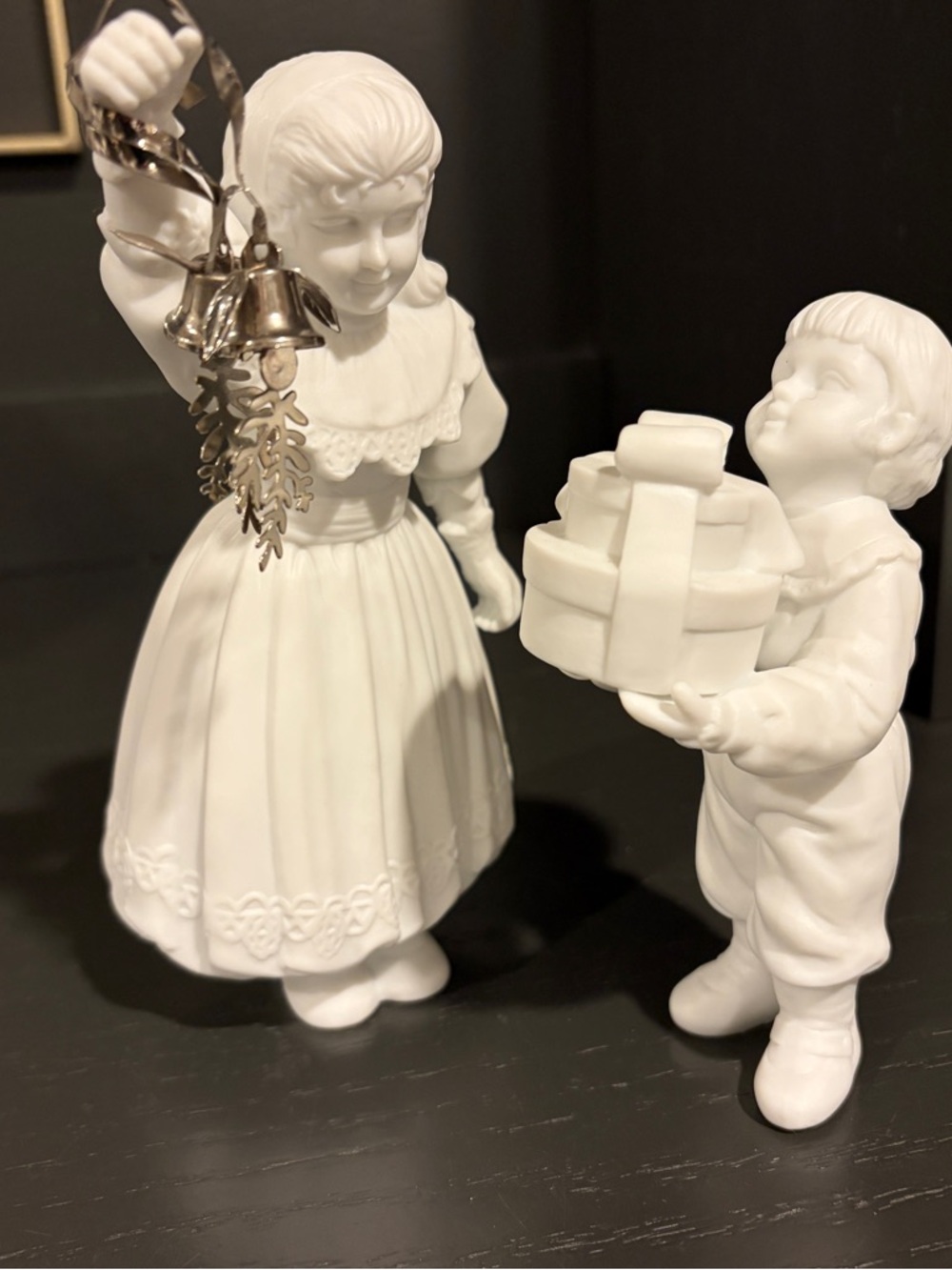Department 56 A CHRISTMAS KISS 2 Piece Set Winter Silhouette - Picture 2 of 8